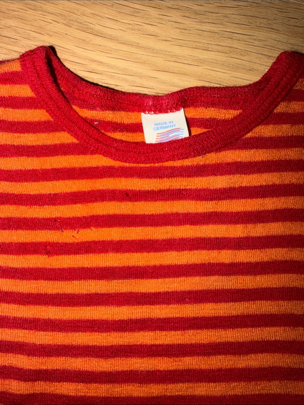 Engel German red/orange wool/silk crewneck cream short-sleeve top sz EUR 128 - Picture 4 of 9